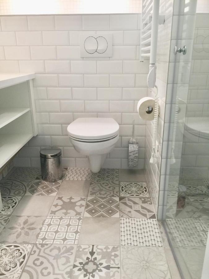 Cloe Apartman Szeged Buitenkant foto