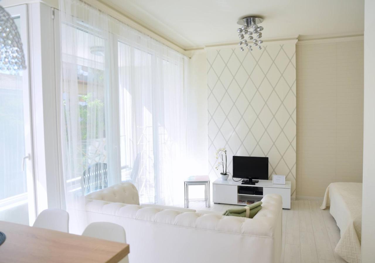 Cloe Apartman Szeged Buitenkant foto