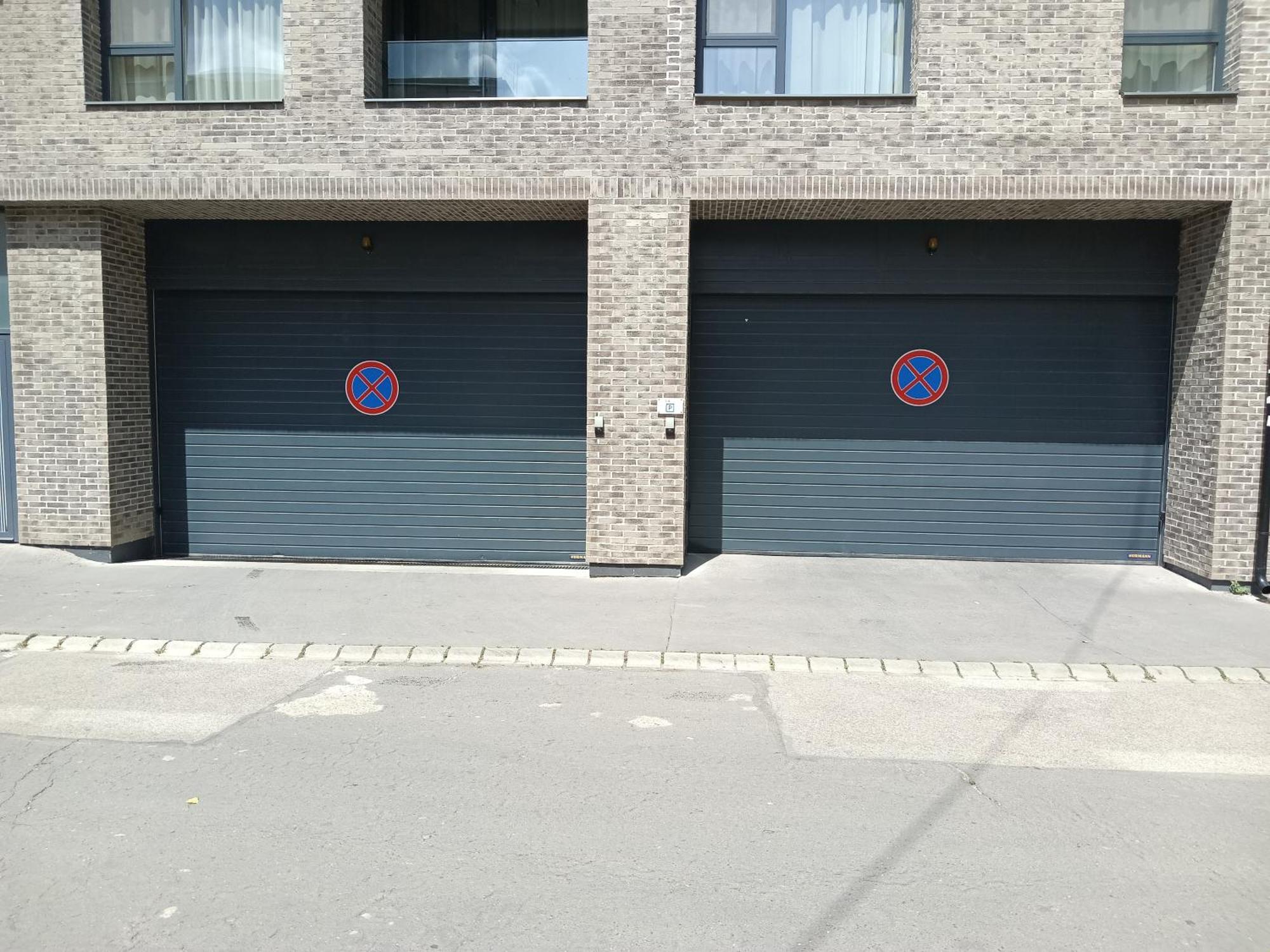 Cloe Apartman Szeged Buitenkant foto